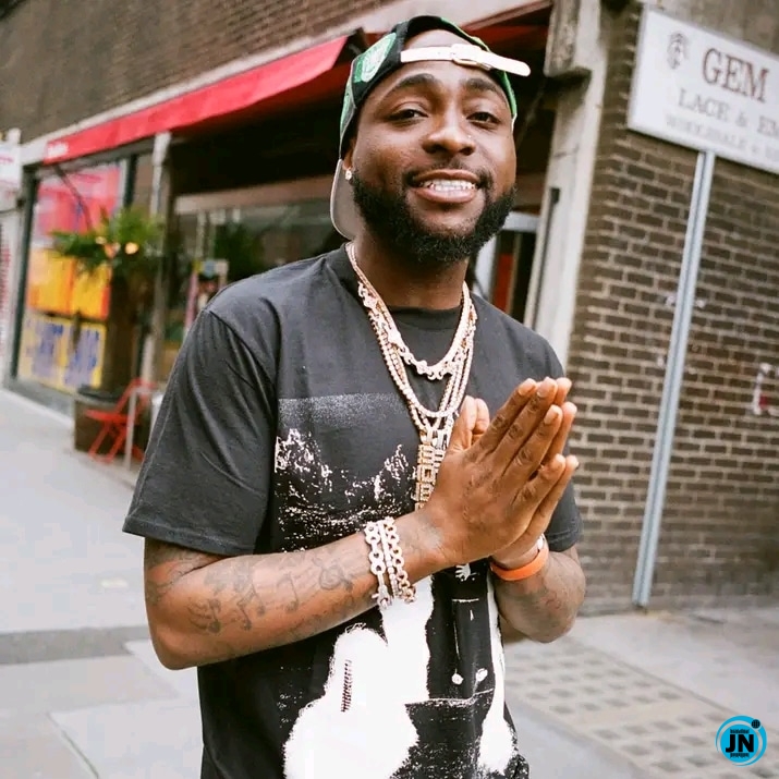 Davido gifts TikToker $5000
